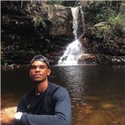 Curso de francês ministrado por estudante brasileiro atualmente na França